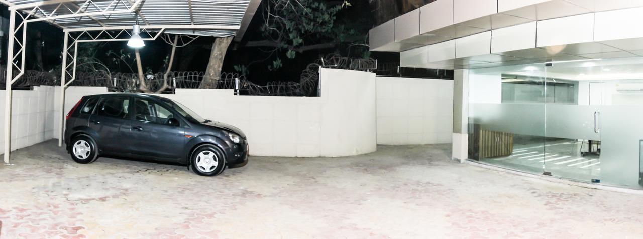 โกลเดน แชเรียต เดอะ บูทิก โฮเต็ล แอนเทอรี Hotel มุมไบ ภายนอก รูปภาพ