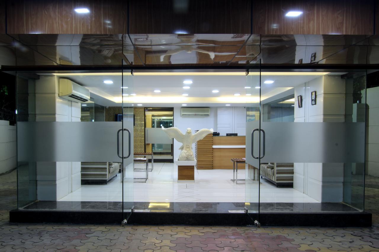 โกลเดน แชเรียต เดอะ บูทิก โฮเต็ล แอนเทอรี Hotel มุมไบ ภายนอก รูปภาพ